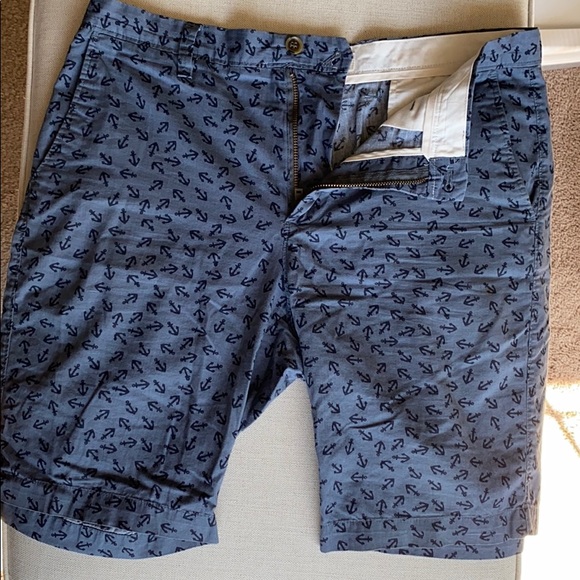 Men’s J. Crew Anchor Print Short - Picture 2 of 6
